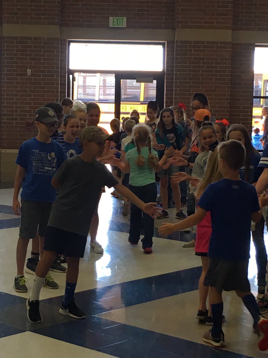 BarbersHillESS's tweet photo. 1st grade students had a great time on the Elementary South tour today! Student Council did a great job leading the way! ๐ฆ
#readyforsecondgrade https://t.co/6BdvX03gY3