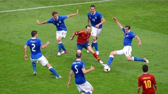 Guardiolato's tweet photo. ¿Iniesta a Japón? Ya estaba tardando... https://t.co/9YmkI9MKnJ