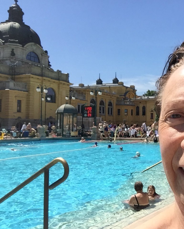 Swam swam swam at the Széchenyi Thermal Baths. Wonderful to see sales of men’s teeny Speedos are as strong as ever in 🇭🇺 Budapest. 😯