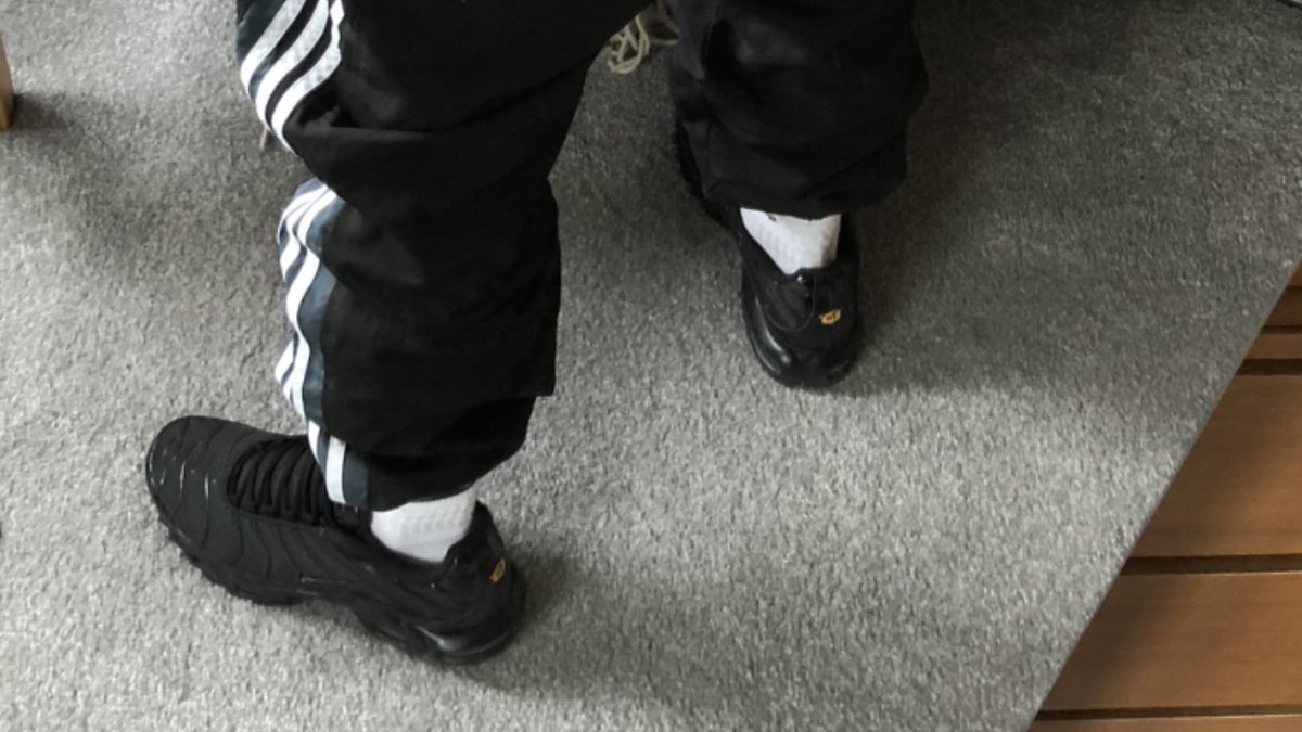LDNNikeMaster's tweet photo. Ready to tranple the shit outta some pathetic little fag #cashfag #cashslave #cashmaster #cashdom #trainerslave #trainerbitch #trainerdom #trainermaster #scallymaster https://t.co/izaUuR1MEL