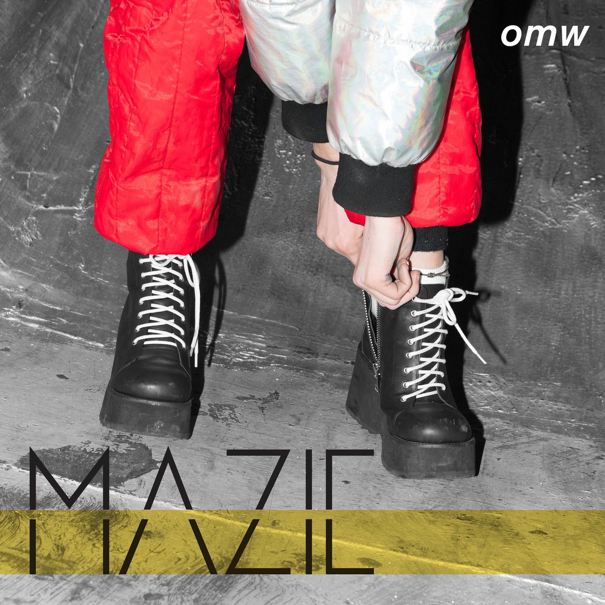 mazieofficial's tweet photo. i am very excited to announce that my debut ep, omw, will be out 6/1 

new single out 5/18 

go to my website to catch a first glimpse of my unreleased music video 
----> https://t.co/JHZV8C0evU

see me perform live 5/18, 5/24, and 6/2 https://t.co/TkS4eu4fWc