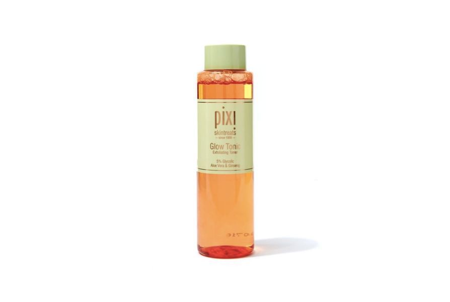 hack_mama's tweet photo. I love this stuff, it really does give you a glow, and if you haven't got time / can't be arsed to put any make up on it really helps! https://t.co/JWcjhaEvmP #mamahack #gettheglow #pixiglowtonic https://t.co/A56JjeMp6n
