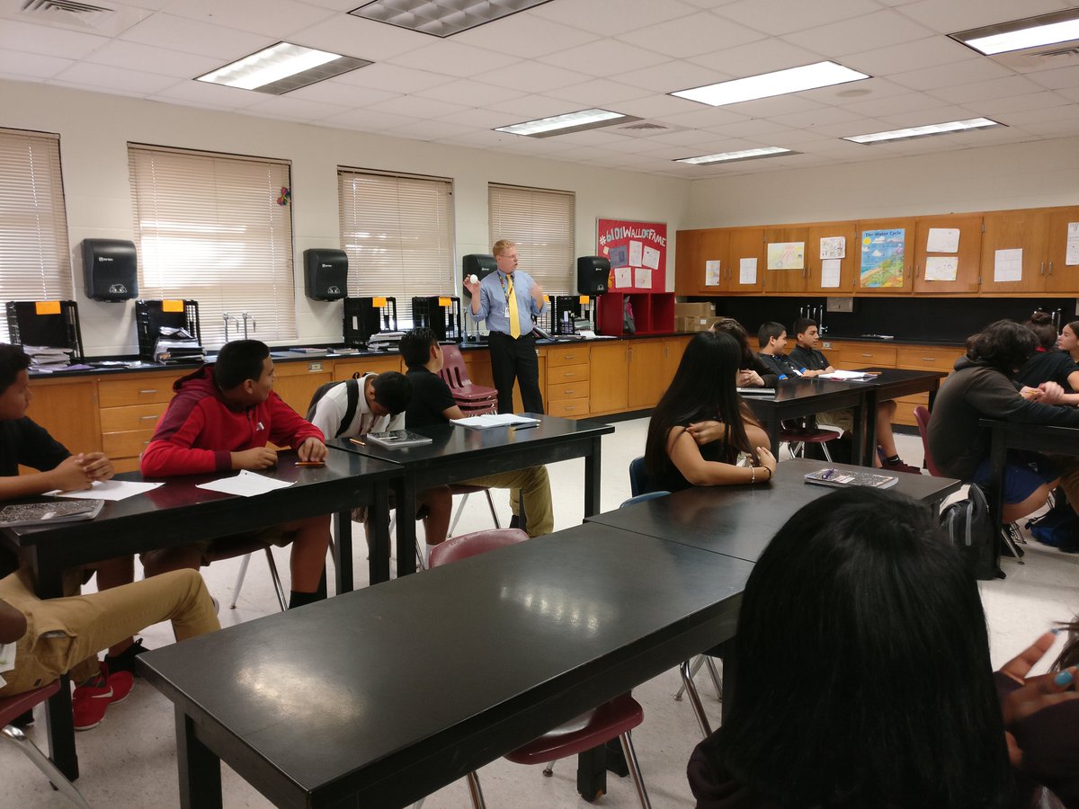 MsBaker_J's tweet photo. Thank you for joining us in our classroom as we review 6th and 7th grade SSA material, @BorduasTed! 2 days until our test! 😲 #IMS_SciTribe @CollierScience @IMS_Indians https://t.co/5XFfYxdyoW