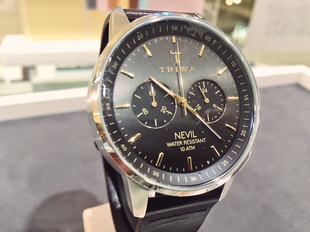 Time S Gear Gwで完売していた Triwa Nevil の人気カラーが再入荷 程よいサイズ感と絶妙なカラーリングがレトロモダンな雰囲気を醸し出しています お問い合わせは Times Gear あべのキューズモール店 大阪 天王寺 腕時計 トリワ 人気 メンズ