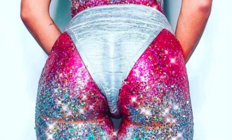 Hearty Bevise mund Clevver News on Twitter: "Glitter butts have arrived, just in case you're  tired of wearing real clothes https://t.co/GVPWkBsvrW  https://t.co/8z0KLBckx5" / Twitter