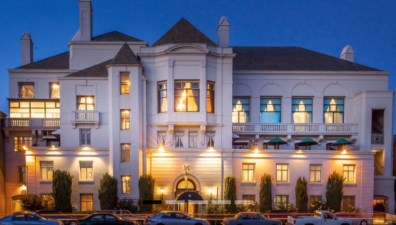 OutAboutSanFran's tweet photo. Fête élégante: The #ArtDeco Society of California Preservation Ball in Oakland https://t.co/t6cal8Mpiq @ArtDecoCA  @CommDigiNews
 @OutAboutSanFran https://t.co/4U0yE9qiqE