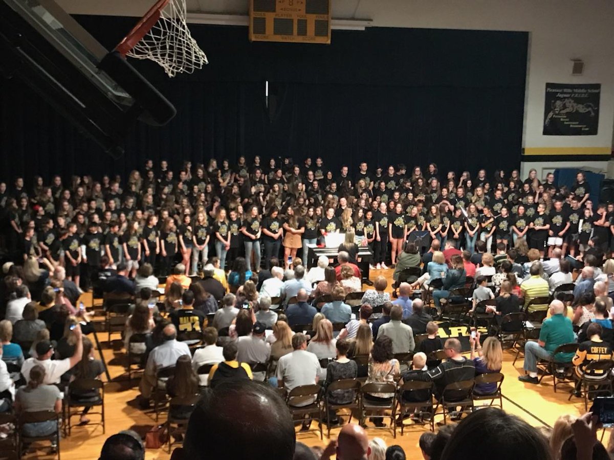TJHSchoir's tweet photo. My final performance as the Pleasant Hills Middle School chorus teacher! I'm so excited for new adventures but PHMS will always have a place in my heart!! #wertj https://t.co/Hr4KIQ5xDJ