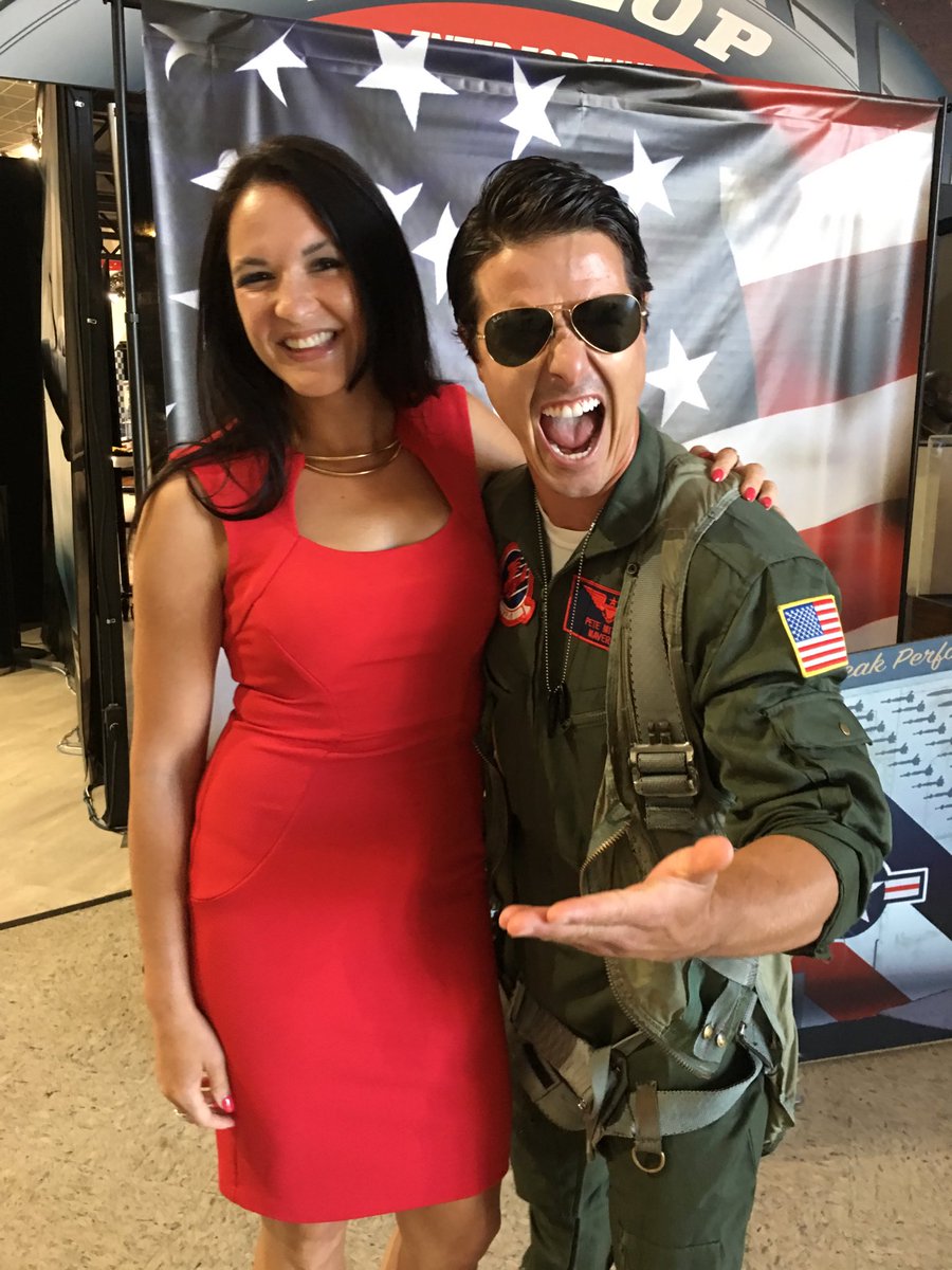 pr_pleasant's tweet photo. Tom Cruise at #UNLEASH18!! @outreach_io https://t.co/Qg0IAclLCP