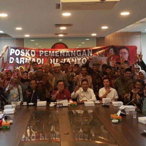 irwanjuanda1's tweet photo. #DarmadiDuriantoPeduli   terus bergerak membantu warga @inezclarissa https://t.co/UcbSpEKotg