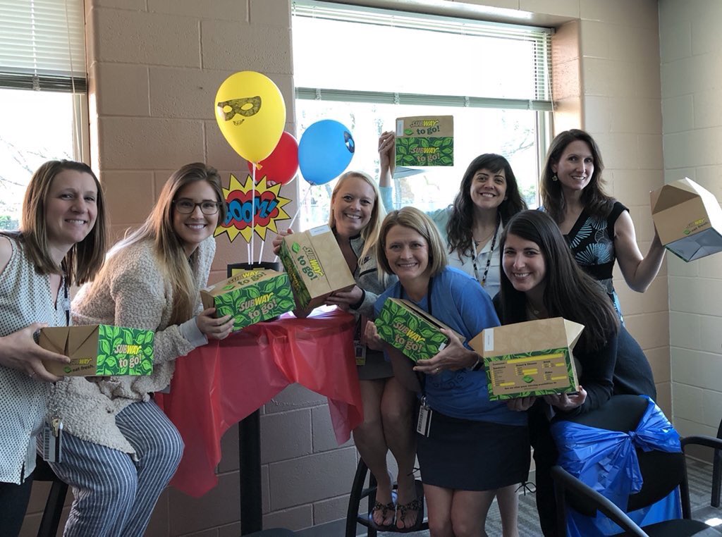 Thank you for our delicious super hero lunch @SunflowerPTALen 🌻❤️🌻. Feeling VERY appreciated!  @SunflowerSMSD @theSMSD #team512 #ourSMSDstory (retweet from @GAvery_SU)