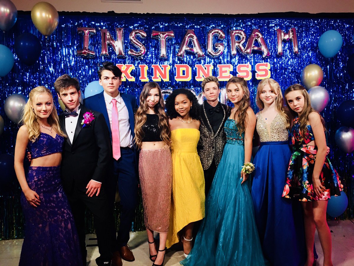 layahayes's tweet photo. Good times! @instagram #instaprom #KindnessProm https://t.co/Nbgf8m4nyA