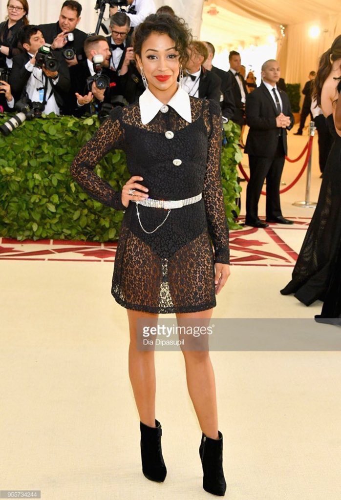 datfkngirl's tweet photo. What I wanna see vs what I get #MetGala https://t.co/Fx7YWfXdvV