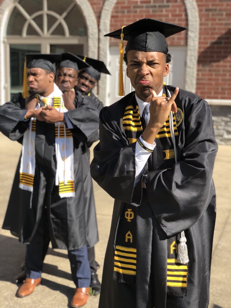 iLLTenacity's tweet photo. Established 3 Businesses βοΈ
2 Term Chapter Prez βοΈ
Assistant Area Director βοΈ
VP of Fisk NPHC βοΈ
Magna Cum Laude βοΈ
NSLS Honors βοΈ
ΠΣΠHonors βοΈ
Business Admin Degree βοΈ
I AM THE BAG ALL 2018 π #TrophyYear https://t.co/XVUZvPVT6q