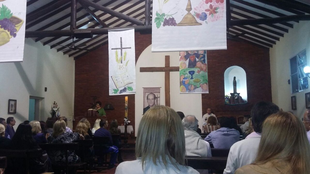 JRde1Pais's tweet photo. #HOY Juntos a parte del Equipo de @JRde1Pais estuvimos presentes en la misa en Conmemoración  al 99° Aniversario del Natalicio de #EvitaEterna @ZamoraJulio @AVegnaduzzi @DaryoRodriguez https://t.co/AmnA9OM5ii
