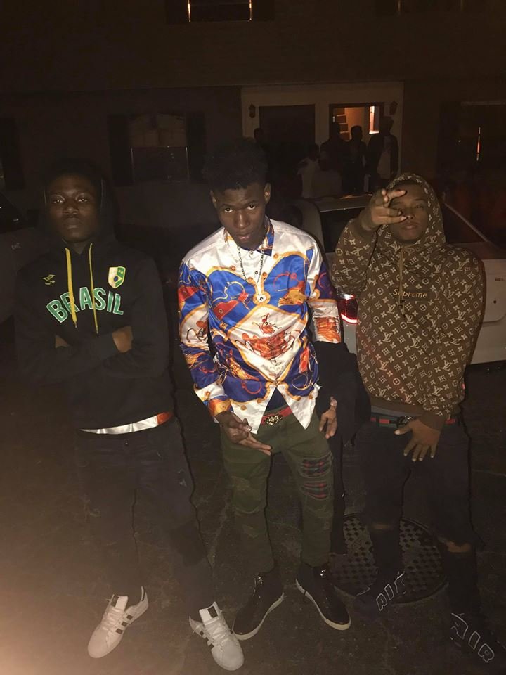Henry_Johnson6's tweet photo. okay okay now these individuals are fucking appalling ! Just look at them u can tell the guy on the left is chuffed with his new hoodie his nan nitted with the cotton she picked! i hate em all !!!!!! https://t.co/0Vlm3Zwc4l