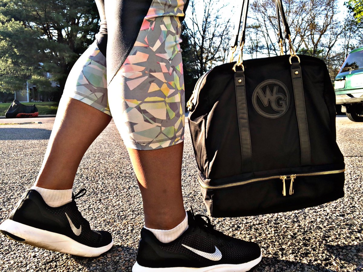 WorkinGurlCo's tweet photo. Finishing Monday like...#workingurlbags #mondaymotivation #workingwoman #worktoworkout #fitness https://t.co/domQ6GYie0
