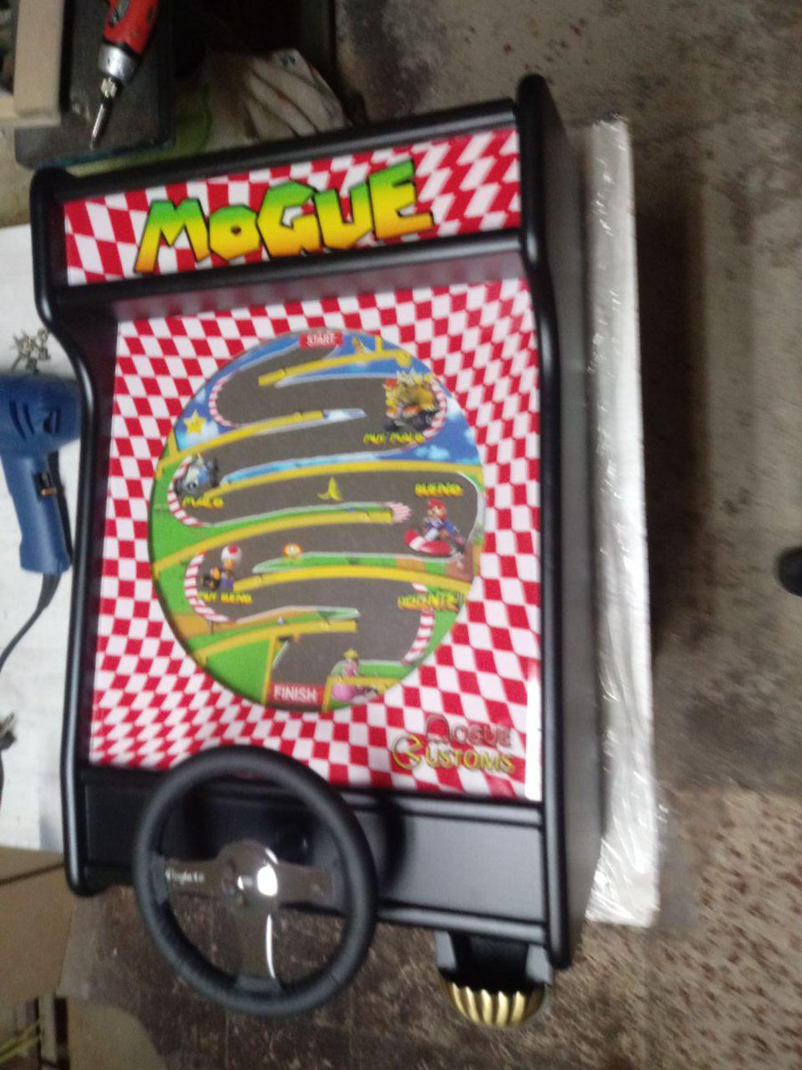 Maquina de la peseta mejorada
Buenas a todos, este modelo ya lo fabrique no ase mucho pero como en todo en las primeras se da uno cuenta de varias cosas que se pueden mejorar aqui dejo el modelo con un par de mejoras.
<a href="/Sebzone/">u/Sebzone</a> @Solo_Pixel @calalasespana @el_oli_ <a href="/arcadespain/">Arcadespain</a>