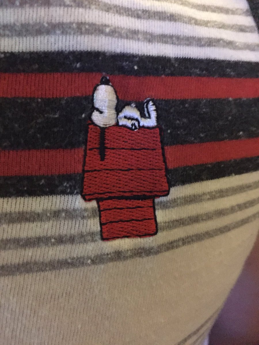 thedunk34's tweet photo. Reppin the lil man tonight lookin for a #snoopysweep #CUsRise https://t.co/Rr43a6kyeY