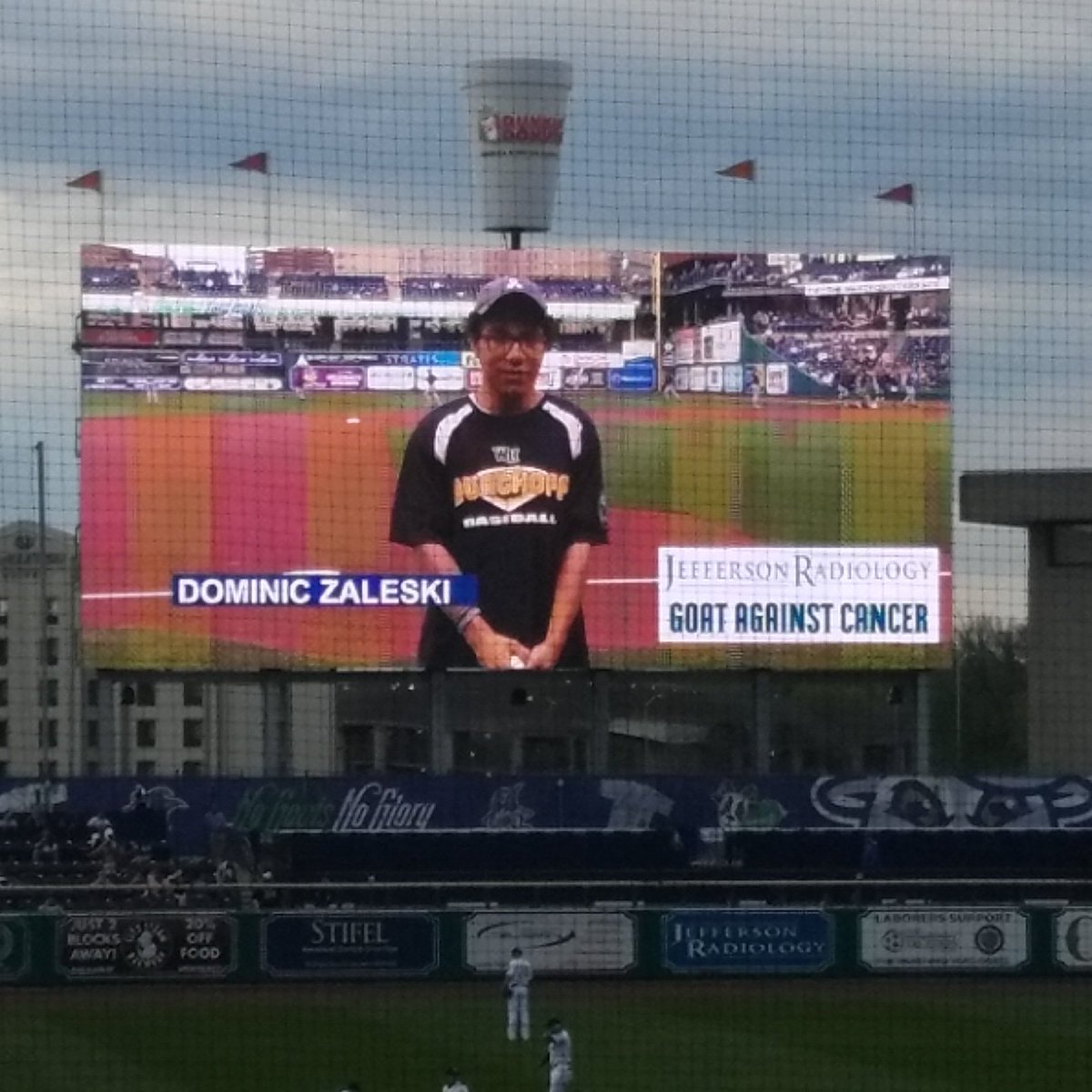 imageport's tweet image. Meet Dominic another new face of Brain Cancer throwing out the first ball at Dunkin Donuts Stadium tonight. #hartfordyardgoats #ctbta #gogreyinmay