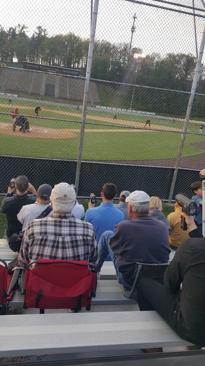 Guns out! <a href="/TylerBurchett1/">Tyler Burchett</a>