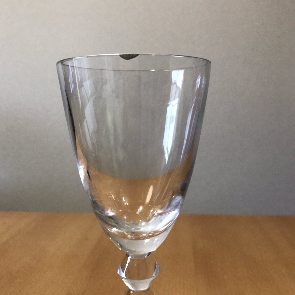 金継ぎの柳家 縁が欠けてしまったクリスタルを金継ぎしました Kintsugi 金継ぎ 器 Tableware 漆 Japan つくろい 陶器 磁器 漆器 ガラス クリスタル 骨董 古美術 Art 金継ぎの柳家 縁が欠けてしまったクリスタルを金継ぎしました Kintsugi 金継ぎ 器 Tableware 漆 Japan つくろい 陶器 磁器 漆器 ガラス クリスタル 骨董 古美術 Art
