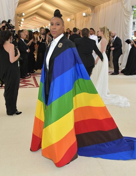 DoTheBay's tweet photo. Can we just take a moment for @LenaWaithe at #MetGala2018?? Now that's how you #DoTheGay. https://t.co/ZilhVCPrfT