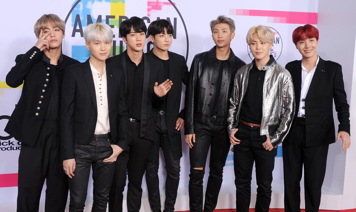 RecordingAcad's tweet photo. With the release of their third album, 'Love Yourself: Tear,' less than two weeks out, @BTS_twt has dropped a comeback trailer for the album in the form of "Singularity," a new song and video featuring the R&amp;B stylings of V: https://t.co/4C9YpfitBi https://t.co/EsCRNifgHx