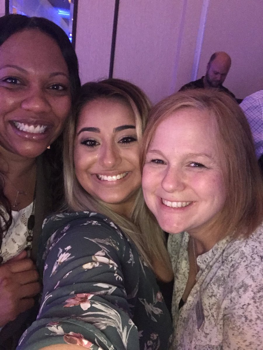 Alexia_Polyviou's tweet photo. Colt Ford for the win! What an awesome Diamond Event! https://t.co/mHQAZ0r1SS