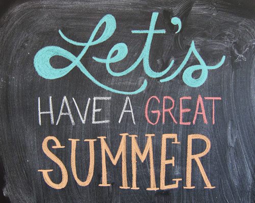 BrickYard20's tweet photo. Welcome to the warm weather. Let's celebrate with some frosty cold beers, Moscow Mules, Bloody Mary Menu ( Fri-Sun) our famous "STINGER" &amp; our Signature Drink Menu that is sure to impress! Come on down on Tuesday for "KIDS EAT FREE" &amp; try a great new drink! https://t.co/IzyJCphYmv