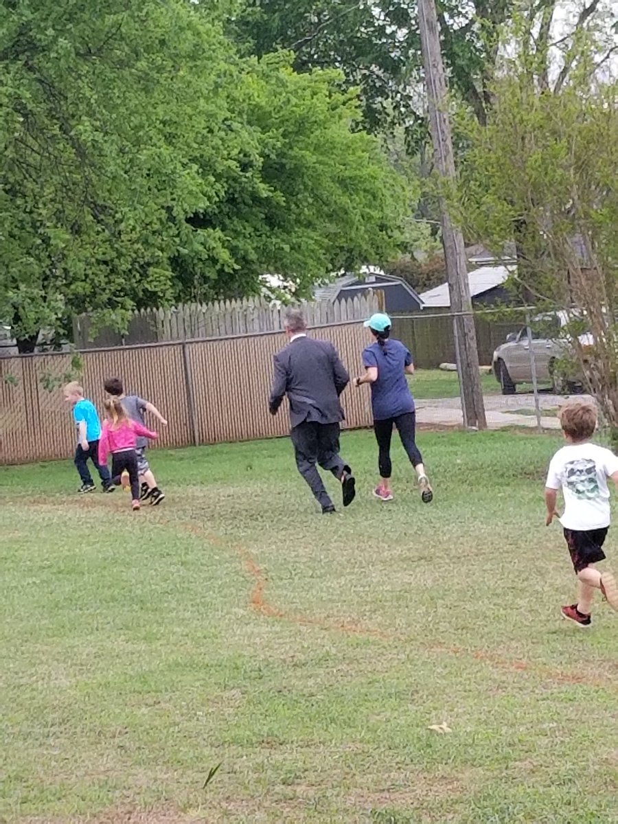jmyersnps's tweet photo. Running in a suit! #SuitUp for all occasions! #RunAThon on Friday at KID ES! Fun watching the little ones run! #CouldNotKeepUp https://t.co/3TgTQYnUem