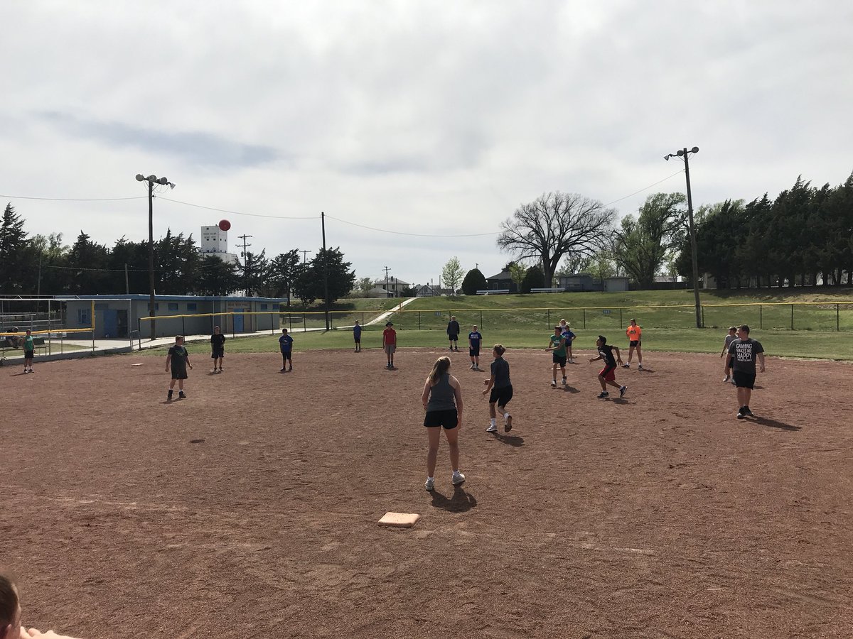 NCJH_Track's tweet photo. Spent the last day of practice at the park! This season blew by.. thanks Kansas🌬

I cannot wait to see the great things the 8th grade class will accomplish through high school! 🏃🏼‍♂️🏃🏻‍♀️ https://t.co/cL2KBzqzpL