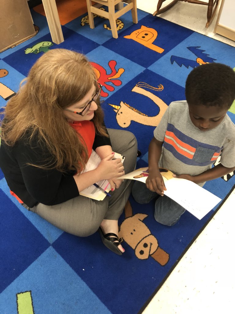 BES_Bears's tweet photo. Kindergarten leaders! @hampton_keri @BISD_Tweet https://t.co/1wgCJecz06