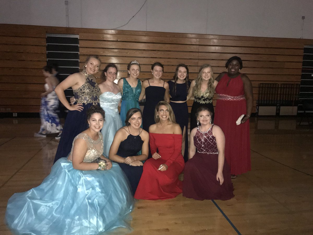 mononagrovesb's tweet photo. Catch the girls looking THIS good tomorrow night @home for Parents night. Catch us @5 n then head to the HS for @real_mgkickers senior night @7 ⚾️😇⚽️ https://t.co/VD96GMVnJX