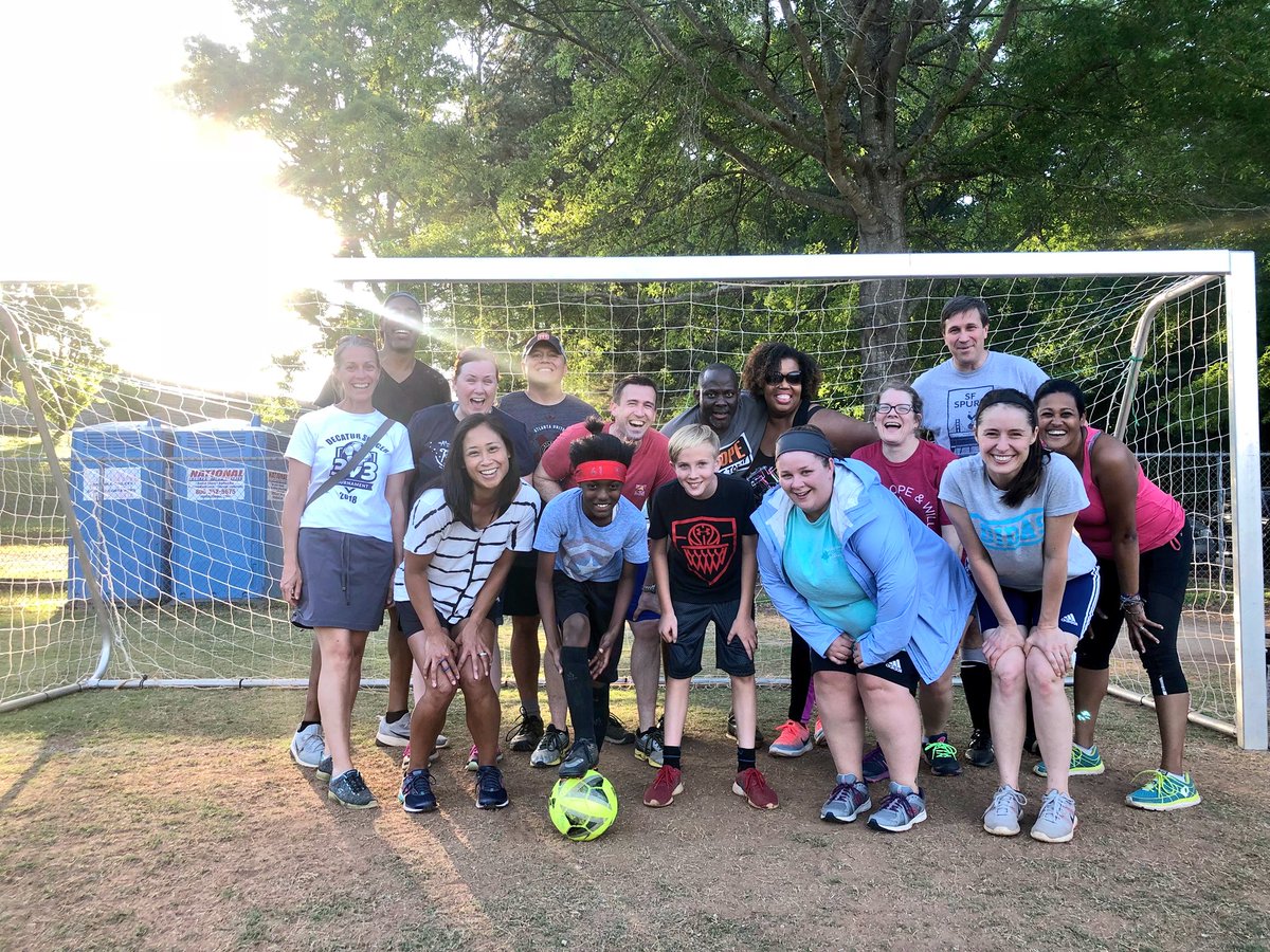 ga_futbol's tweet photo. End of the season means pajama practice, parents vs. kids, and getting match day arts and crafts done! #DDYSC #ATLUTD https://t.co/ZZWg9zuuSS