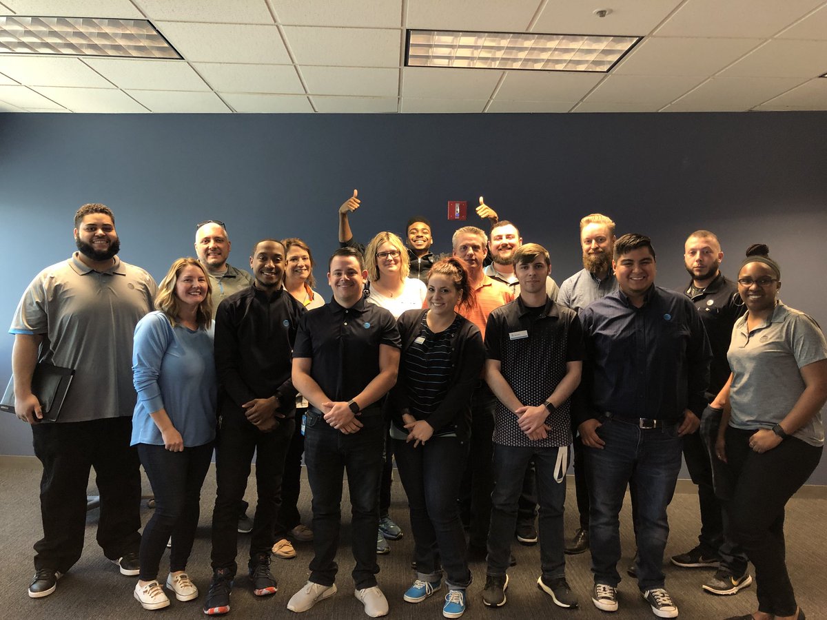 2pitt2quit's tweet image. Meeting two in the books! This morning we concluded our second meeting for the ELITE program with special guest @JoannaCampos. 

You can see the excitement on the faces of our future leaders of the business!