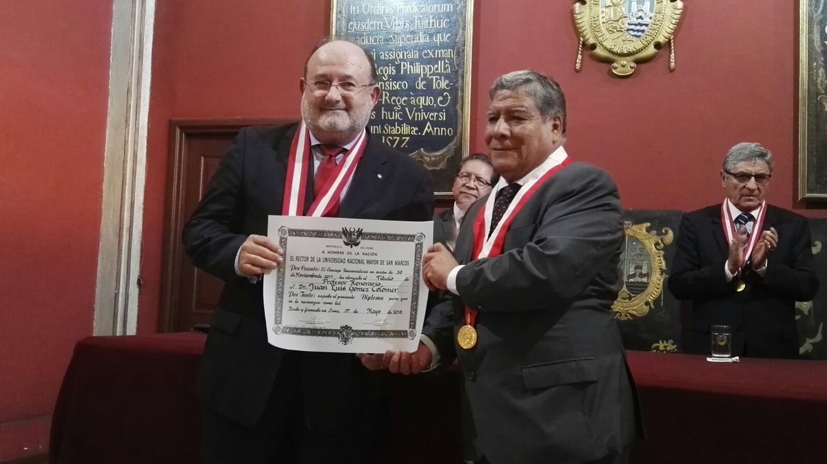 eadep_irg's tweet photo. Momentos de la Ceremonia de Distinción como Profesor Honorario de la Universidad Nacional Mayor de San Marcos, de Perú, al Profr. Dr. Dr. h. c. Juan-Luis Gómez Colomer. #UJI_noticias @UJI_noticias https://t.co/MZZz3rt8P0