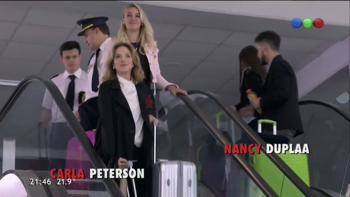 SiEspectaculos's tweet photo. TELEVISION >> AHORA: Gran estreno. Volvió la ficcion Nacional al prime time de @telefe. Debuta #100DiasParaEnamorarse https://t.co/l0uMxpbRfQ