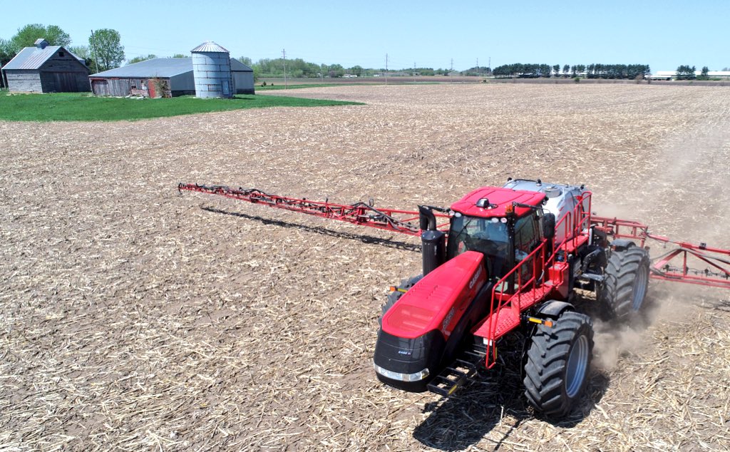 TheChadColby's tweet photo. This new @Case_IH sprayer is #AWESOME @GrippCustom Who wouldn’t want to drive that #badboy?? https://t.co/DbZIMdk8px