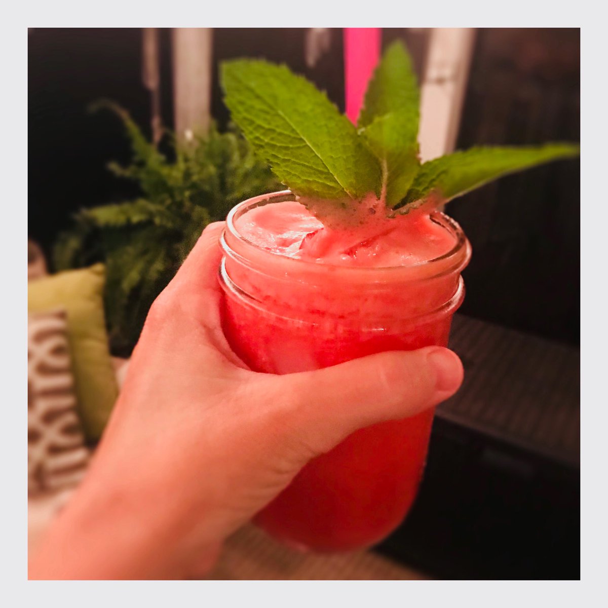 [r]A[w]manda tweet media