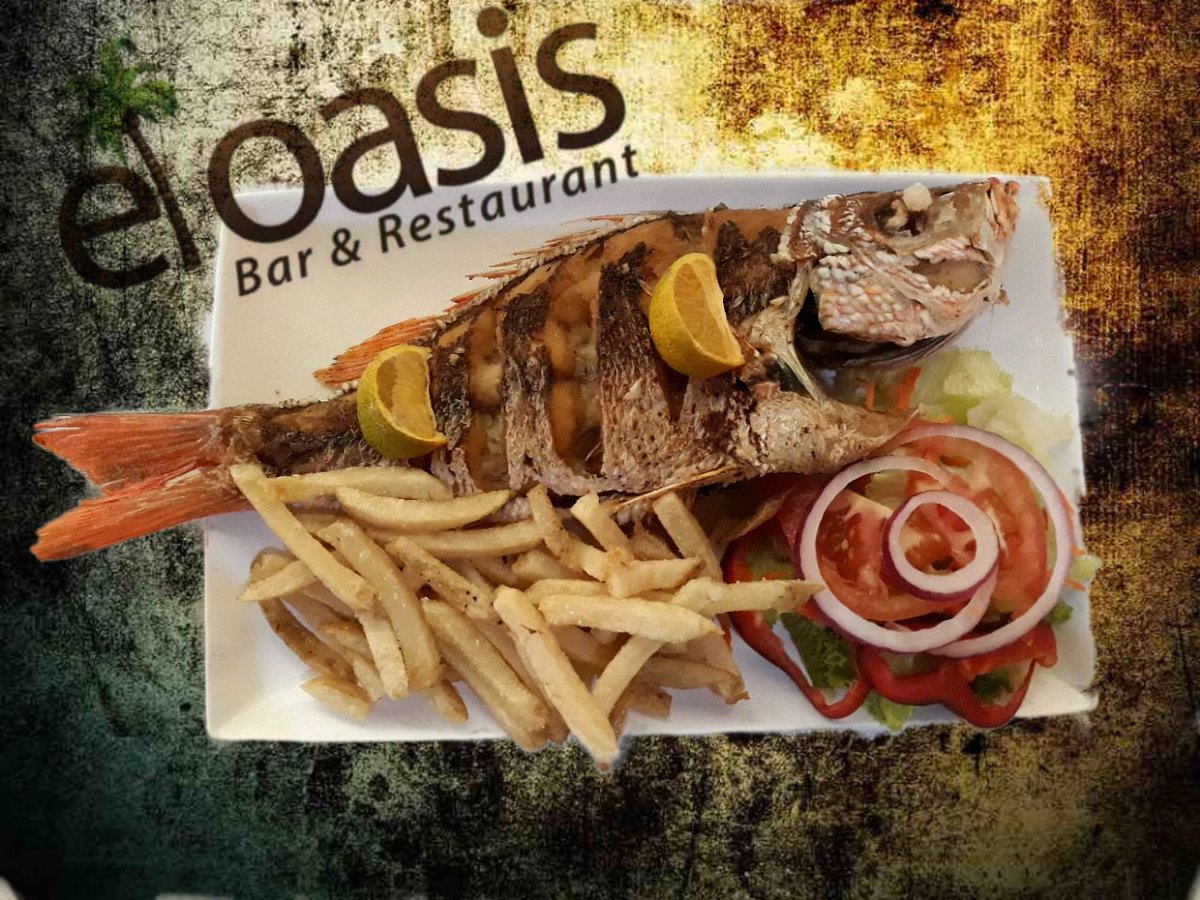 HotelBrasilito's tweet photo. A Costa Rican classic, served every day at our restaurant @eloasisbrasilito. Flash fried to perfection. Open every day, 7am to 10pm. #wholeredsnapper #flashfried #hotelbrasilito #playabrasilito #costaricanfood https://t.co/M9FgEb3If4