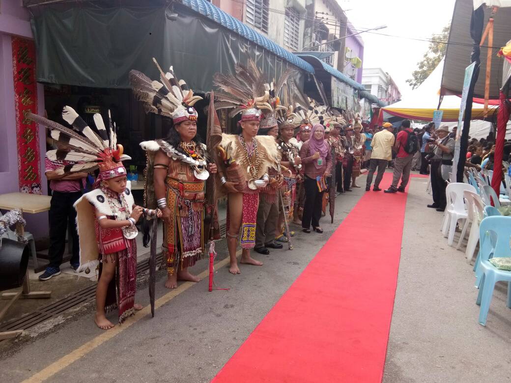 JapenSarawak's tweet photo. Suasana awal Program #SejiwaSenada2018 Lubok Antu yg akan dihadiri oleh Ketua Menteri @AbgJohariOpeng pagi ini #theSarawakDream #GoAbgJoGo #NgundiLok #sodiakroks https://t.co/XfrKocTanS