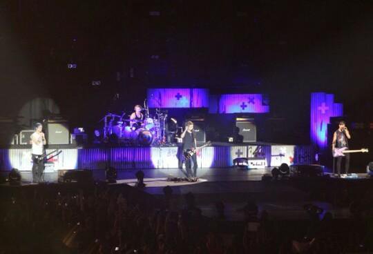 5SOSRoby's tweet image. #ROWYSOTurin e sono già passati 3 anni da tutto questo... @5SOS @Michael5SOS @Luke5SOS @Ashton5SOS @Calum5SOS mancateee❤❤