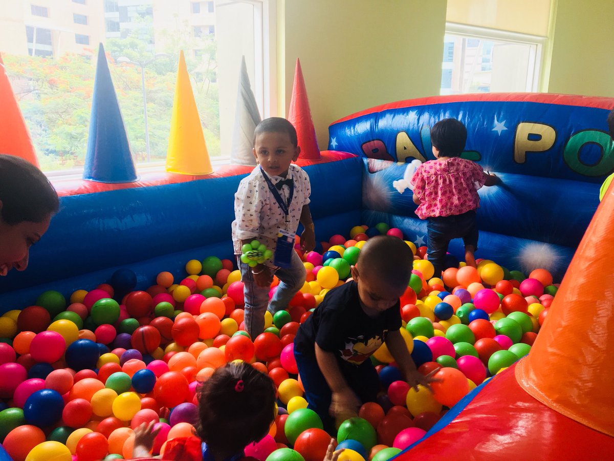 IntuitIN's tweet photo. Our VP &amp; MD @IntuitIN @SanketAtal making new friends at #LittleIntuitDay. “Us big ones should get bouncy castles too”, he says. We sort of agree. 😁 #IntuitLife https://t.co/vyAjup7jPd