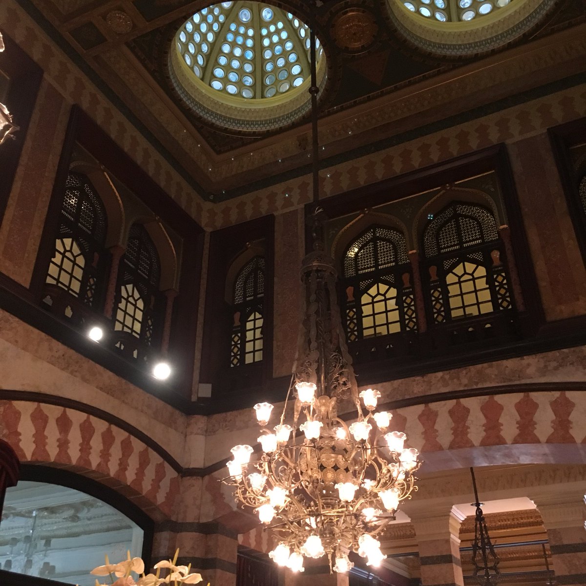 Beautiful <a href="/PeraPalaceHotel/">Pera Palace Hotel</a> in Istanbul - first day of an amazing wine experience trip in 🇹🇷 courtesy of @KayraWines. Totally fascinating.