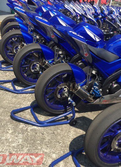 speedwayID's tweet photo. IRC Fasti1 Dipilih Sebagai Ban Wajib Kelas All New R15 Idemitsu Junior Pro Karena Kualitasnya https://t.co/37TtWifoXh https://t.co/jnk0n8WOj1