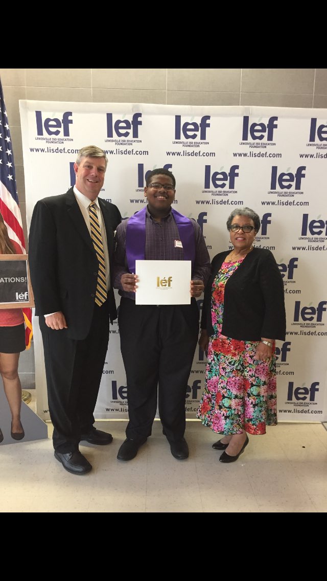 andyplunkett68's tweet photo. Congrats to all the LEF Scholarship Award Winners!
#LEFAWARDS
@LewisvilleHS
@lewisvillestuco https://t.co/lWxBwBC0wK