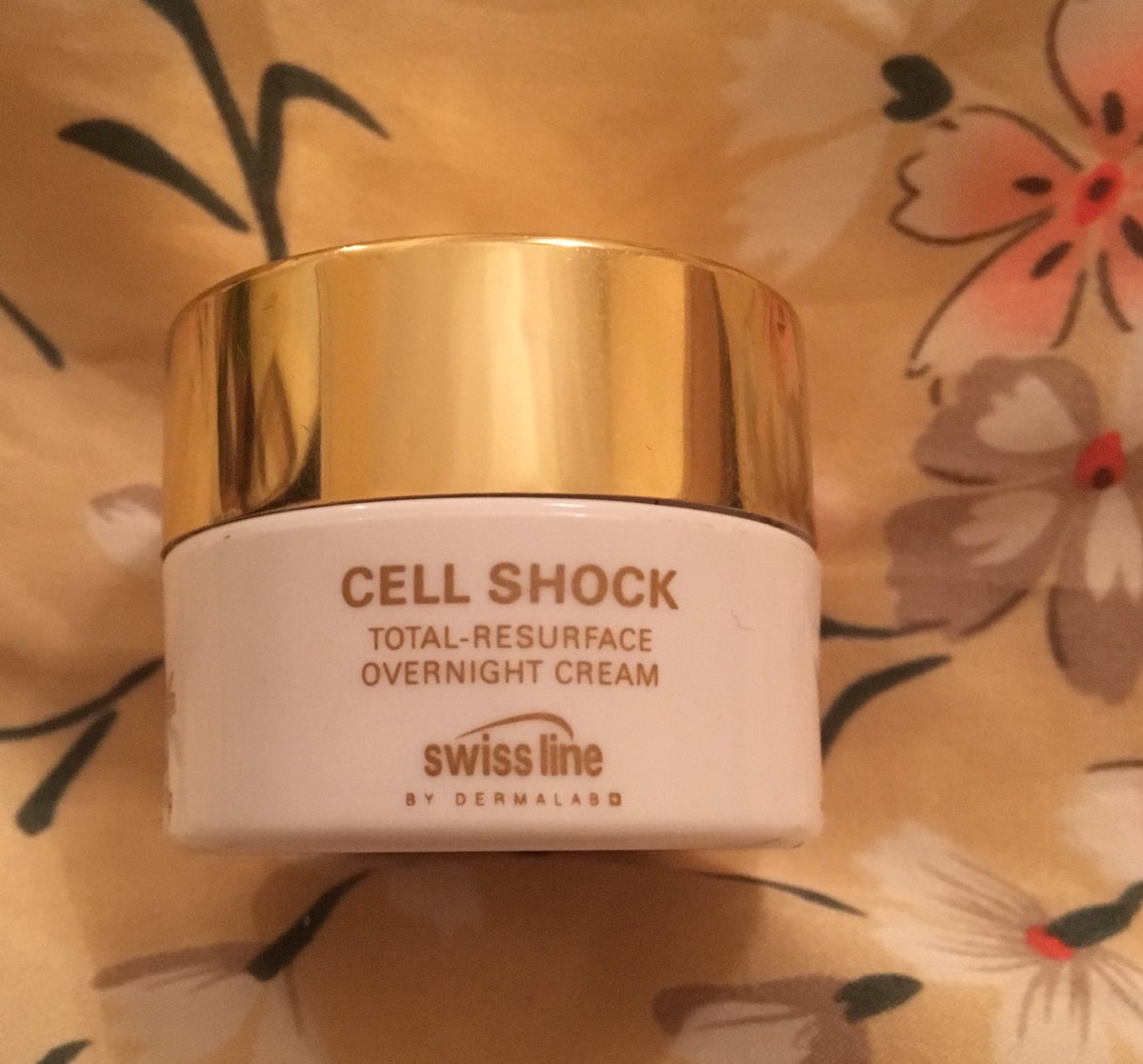 justj0ni's tweet photo. https://t.co/OEWl6w3WlI #Swissline #CellShock Total-Resurface #OvernightCream LOVE THIS OVERNIGHT TREAT DreamyLightFloralScent Incorporates Perfectly w Your Night Time Skincare Routine Get Your Hydrated Glow On !!! #AntiAging #Skin #SkincareRoutine #skincarejunkie #Luxury #swiss https://t.co/JEFajZd1fn