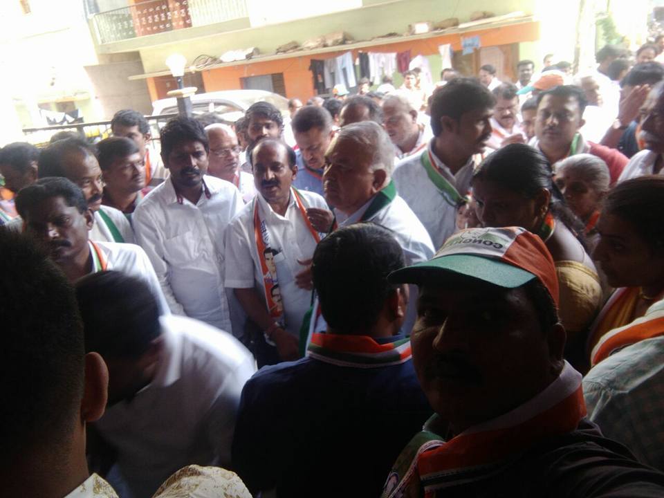 avsgowndar's tweet photo. I Vote for congress because it’s my Right and Responsibility for good future....

Campaigns at our Koramangala ward!!
#Congress for KARNATAKA
#Ramalingareddy for BTM Layout Assembly.. https://t.co/IYZzFCv4pp