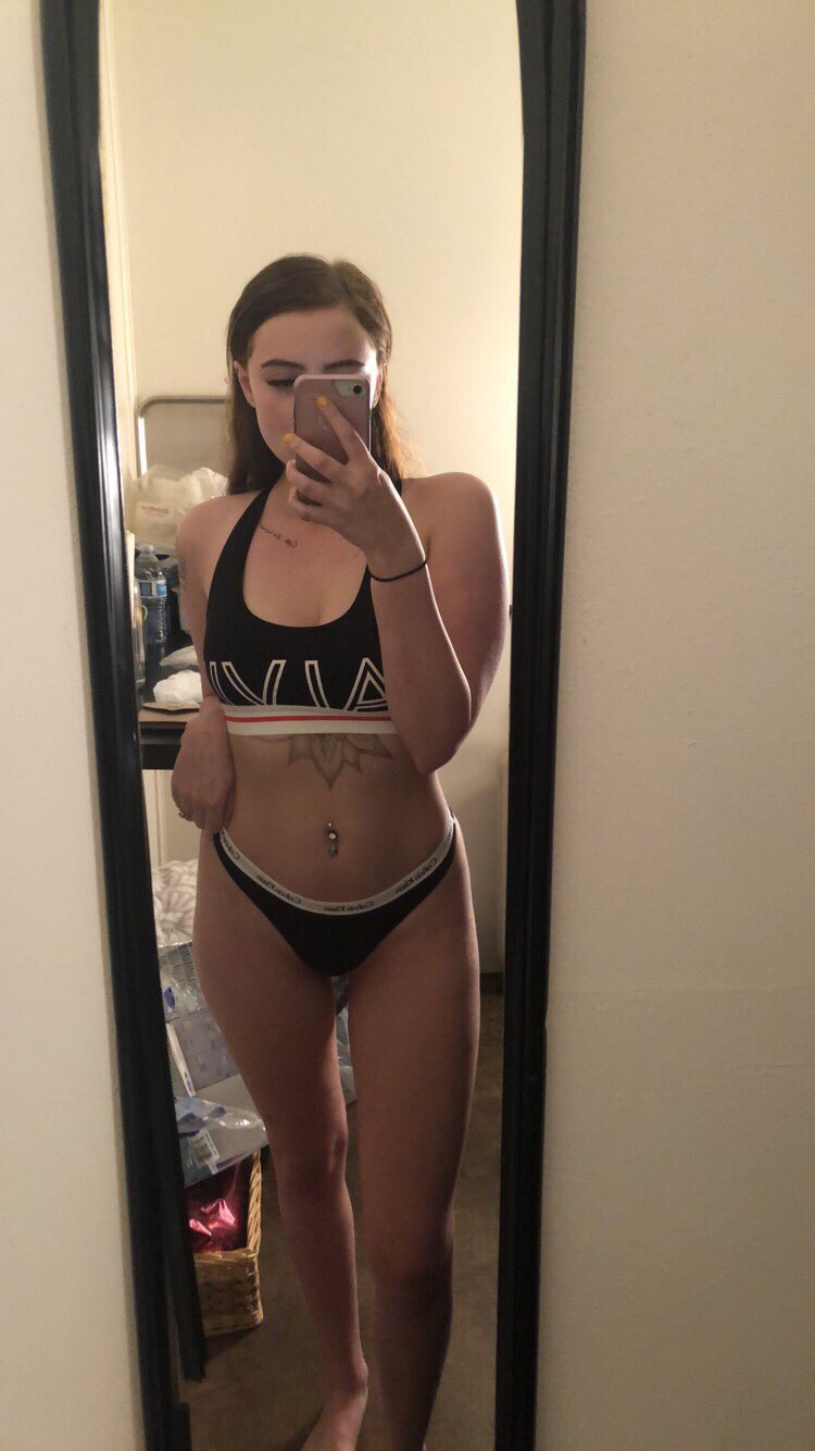My Calvin’s (; #hot #camgirl https://t.co/p00y2z37X5