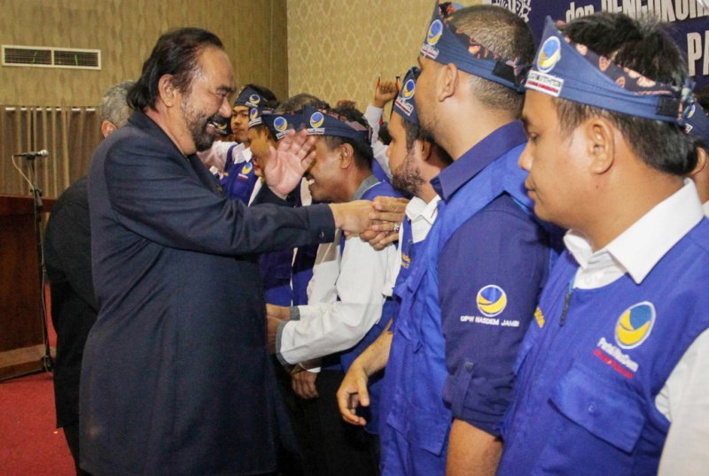 Surya Paloh Berharap NasDem kembali Sukses

Selengkapnya di
partainasdem.id/read/4920/2018…